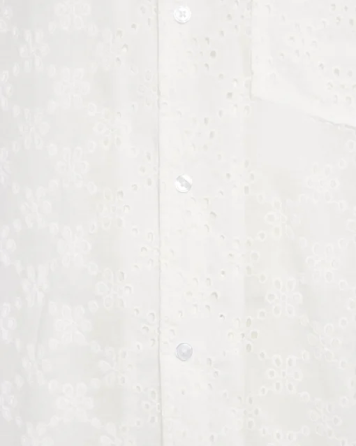 Minimum Shirts | Hayden relaxed short sleeved shirt in broderie anglaise 4295 - Coco Milk CocoMilk