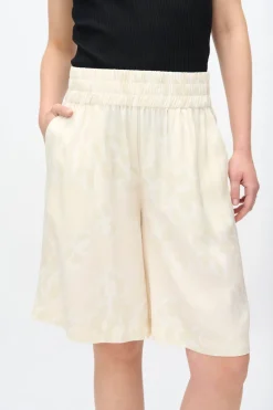 Minimum Shorts | Hedda casual bermuda shorts 4270 - Butter Cream ButterCream